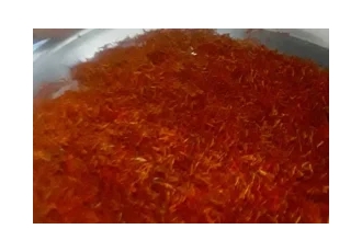 فروش گلرنگ در اصفهان از گلرنگ به عنوان جایگزین زعفران و جهت رنگ دهی