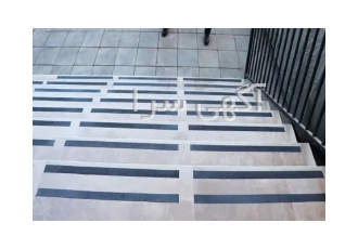 ترمز پله الیافی جهت نصب بر روی پله و کف