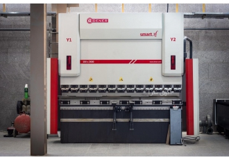 دستگاه خمکن پرس برک CNC