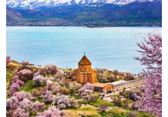 تور وان&#۱۶۰;از تهران ژانویه در تبریز تور زمینی وان از تهران ویژه