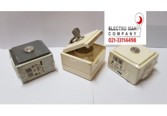 پریز روکار تکفاز قفلشو الکترو ماه پریز