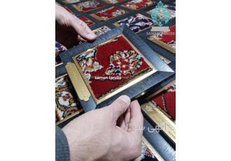 ساخت تابلو فرش متبرک حرم امام رضا ع&#۱۶۰;در تیراژ بالا در مشهد تولید
