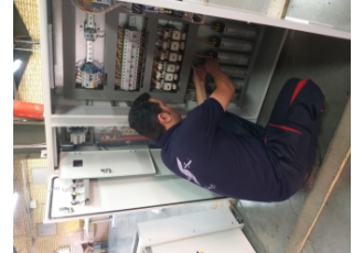 خدمات برق صنعتی