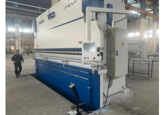 پرس برک هیدرولیک با سیستم cnc و plc