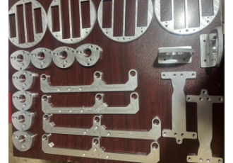 خدمات فرز cncو تراش cnc
