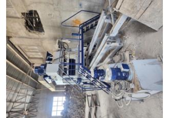 دستگاه بلوک زنی تکنو بلوک TB۱۲۰۰ دستگاه بلوک زنی TB 1200 دستگاه خالی