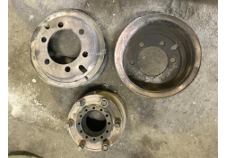 توپی و جفت رینگ لیفتراک توپی و جفت رینگ لیفتراک سالم و بدون شکستگی