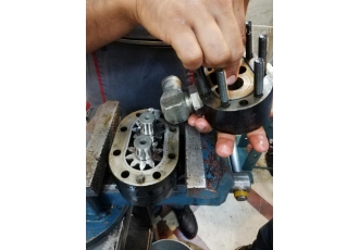 گروه خدمات هیدرولیکی پایتخت صنعت گروه خدماتی هیدرولیکی پایتخت صنعت