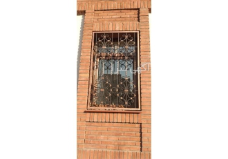حفاظ پشت پنجره فرفورژه ، ساده و سبدی