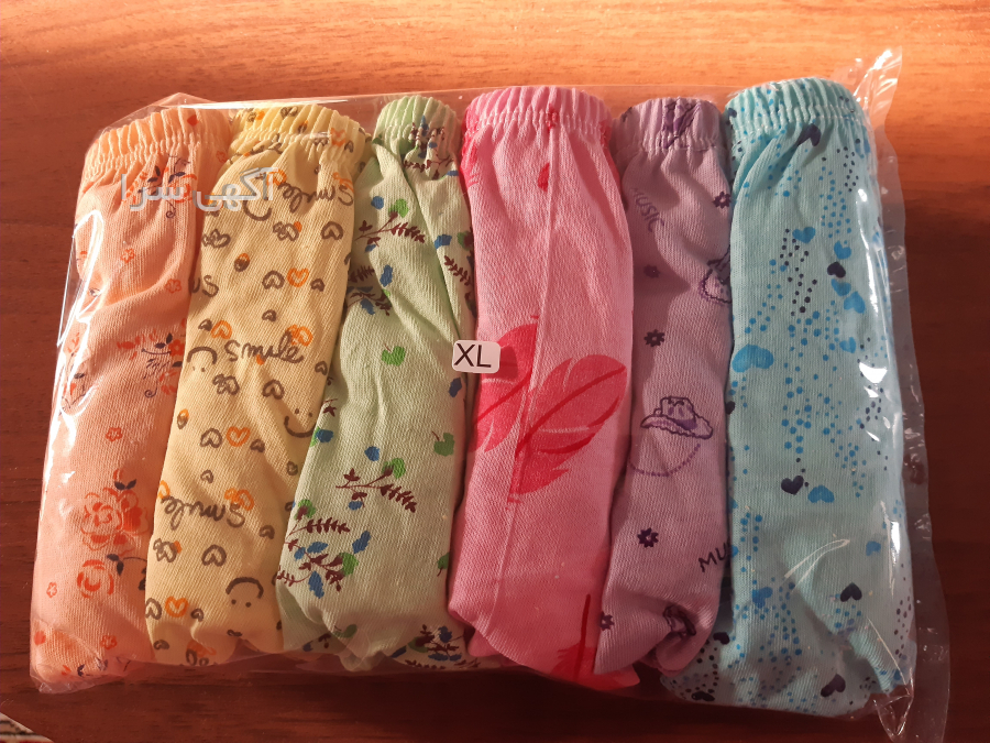 خریدار لباس دست دوم زنانه