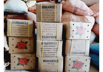 پخش عمده دارچین قلم ؛ تولید گسترده عرقیات و شربت در کاشان پخش گسترده
