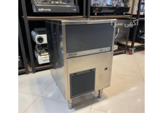 یخساز برما ۴۵ کیلوی کارکرده زیرکانتری در تهران یخساز صنعتی برما قالبی
