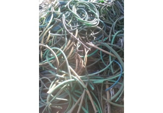 خرید ضایعات شلنگ دمپایی کفش چکمهpvc خریدار دائم ضایعات شلنگ دمپایی pvc