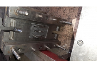 خدمات cnc ۳ محور با مناسب ترین قیمت و بهترین کیفیت در خدمت شما همکار
