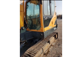 اجاره مینی بیل هیوندای r60 مدل با پیکور و پاکت 80 و 40