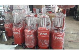 ساکشن روغن ساکشن روغن بادی در3سایز 9لیتری و40لیتری و90لیتری وبرقی