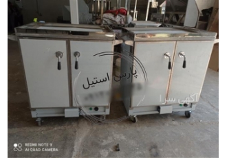 ترولی گرمخانه دار برای حمل غذا در بیمارستان‌ها