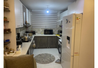 آپارتمان حیاط دار