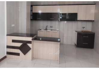 کابینت ام دی اف کابینت بسیار تمیز همراه دو ابچکان به فروش میرود