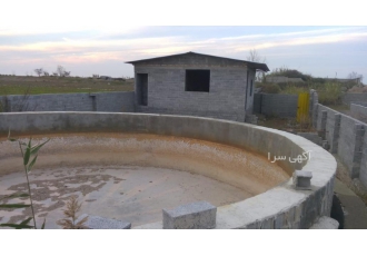 فروش زمین ماهیچال 300متر 100متر استخر بتنی برای پرورش ماهی که کنار تلار
