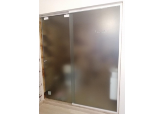 برچسب شیشه مات کن حمام تهیه نصب و اجرای برچسب شیشه مات کن مخصوص حمام