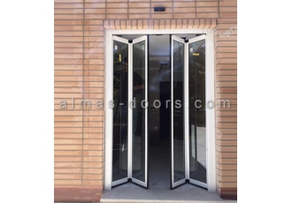 ‏‎درب شیشه ای فولدینگ
