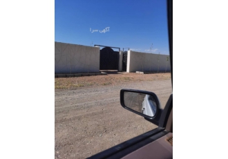 زمین چهاردیواری چهارباغ خیابان 18 متری فاصله تا بلوار اصلی 100 متر سند