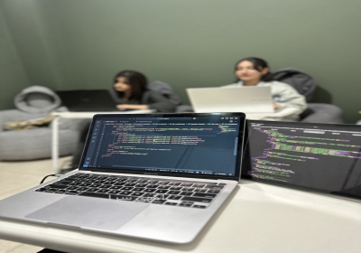 آموزشگاه کامپیوتر و برنامه نویسی زیرو وان در قائم شهر آموزشگاه برنامه