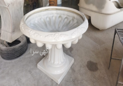 گلدان های پایه دار شهری فایبرگلاس در اصفهان شرکت تولیدی صنعتی زرین کار