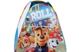 آگهی لباس در دیوار