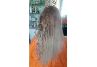 خدمات ارایشگری و تخصصی احیای مو‌ ومو احیای مو اسیب دیده شامل ریباندینگ