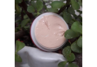 کرم معجزه قرن فاطیما کرم معجزه قرن فاطیما ازبین برنده هرگونه لک وجوش