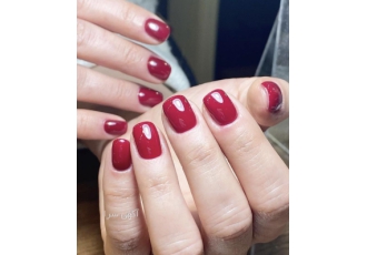 خدمات ناخن ارائه کلیه خدمات ناخن با بهترین مواد و با بهترین قیمت همراه