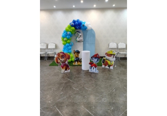 بادکنک آرایی حرفه‌ای در کرج | طراحی خاص مراسم شما 🎈 به دنبال یک بادکنک