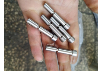 ساخت تخصصی انواع قطعات فولادی استیل برنجی پیچ و مهره و انکر بولت 🔩